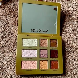 Too faced Natural matte palette